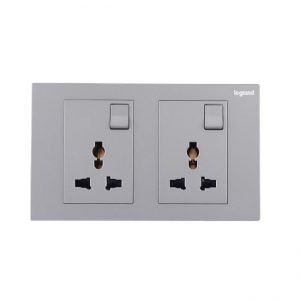 Ổ cắm đôi đa năng có công tắc Galion 282435-C3